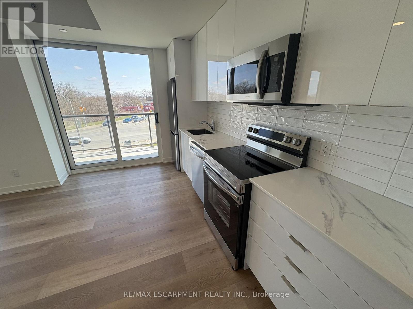 Apartment at 307 - 33 ERIE AVENUE, Brantford