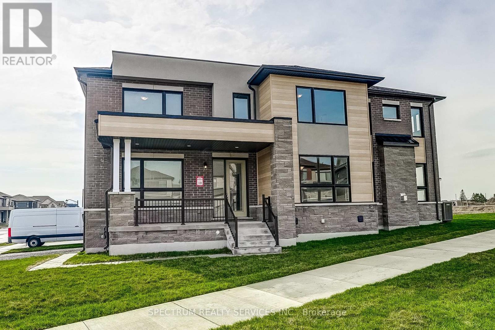Detached at 17 DORE DRIVE, Brantford
