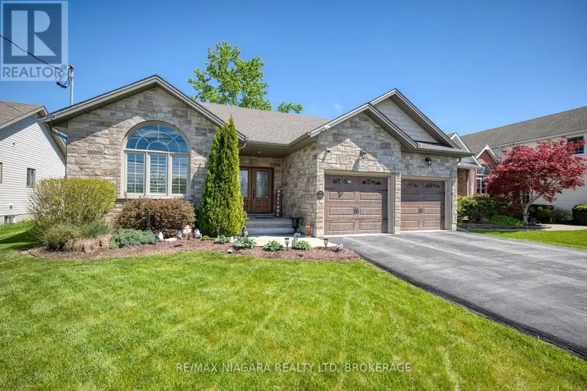 Detached at 3270 THUNDER BAY ROAD, Fort Erie (Ridgeway)