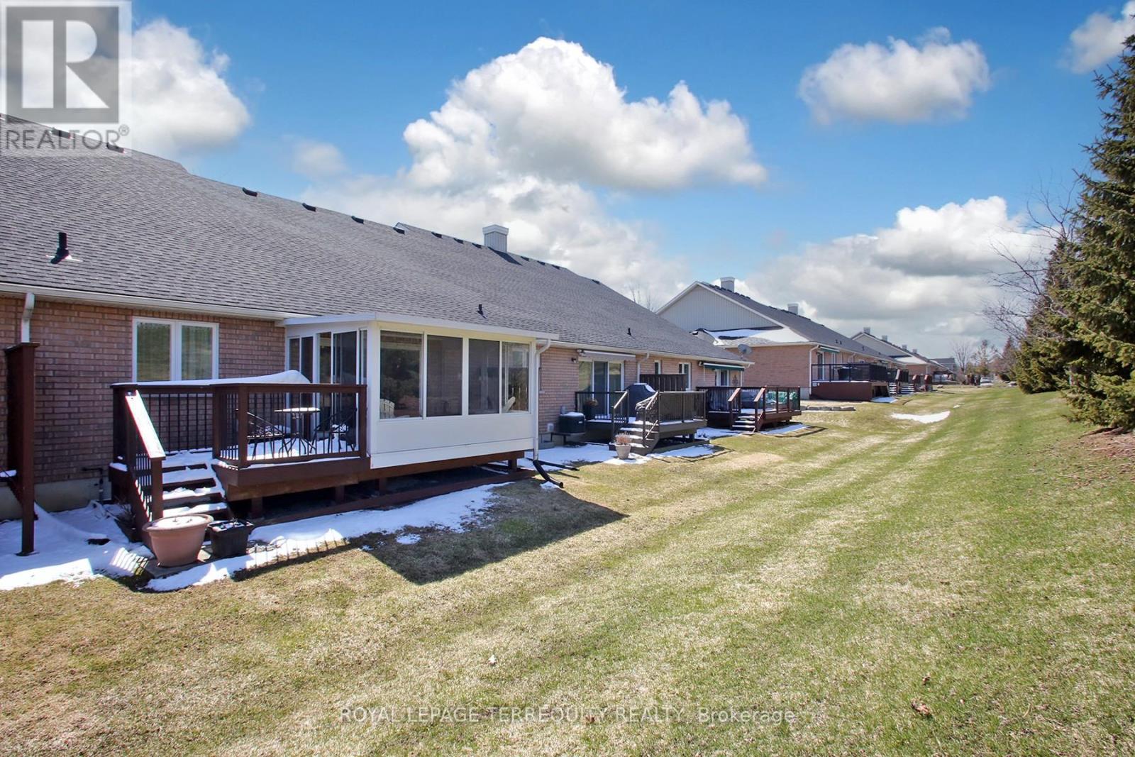 Townhouse at 69 - 123 VILLAGE CRESCENT, Peterborough