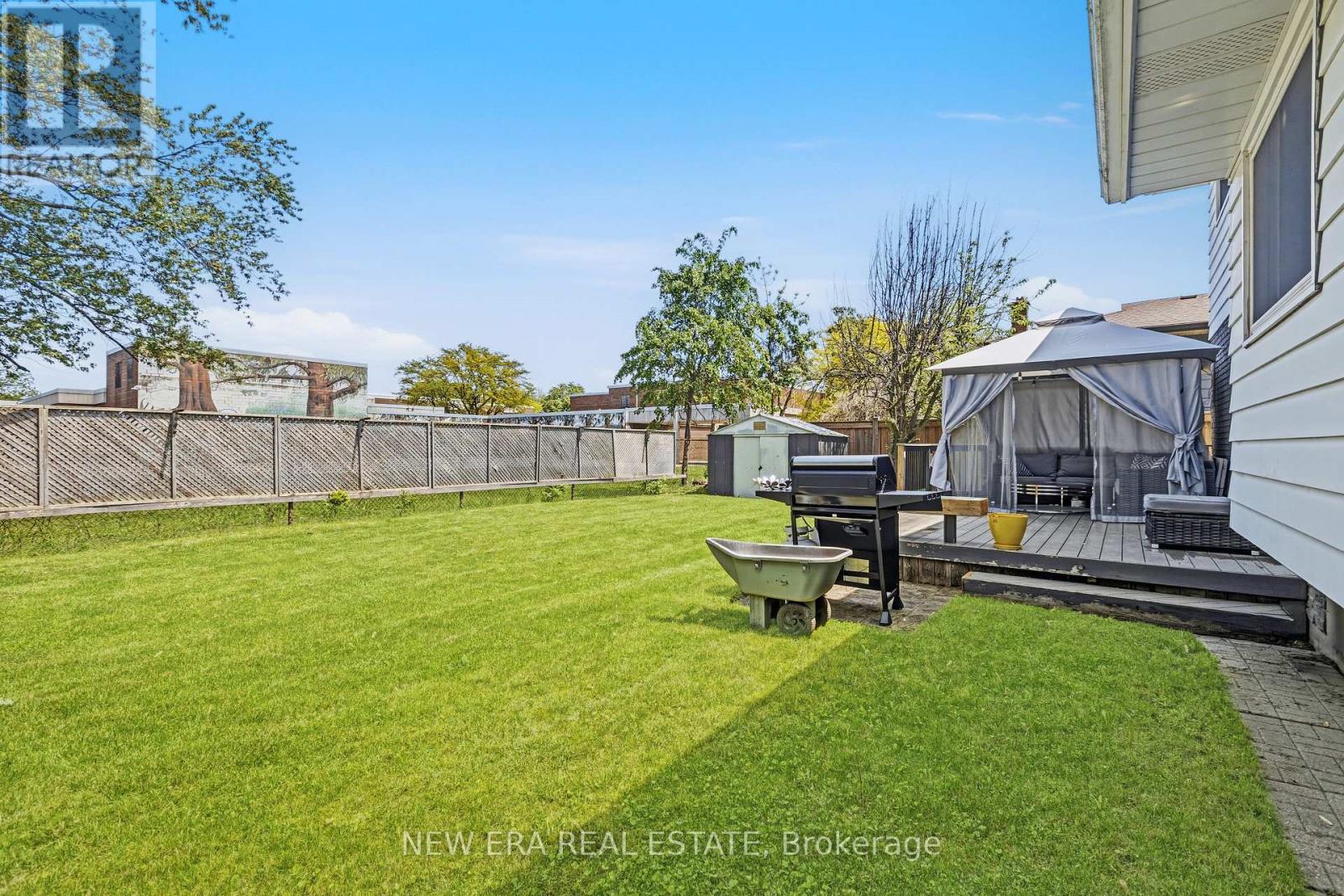 Detached at 5 SHETLAND CRESCENT, St. Catharines