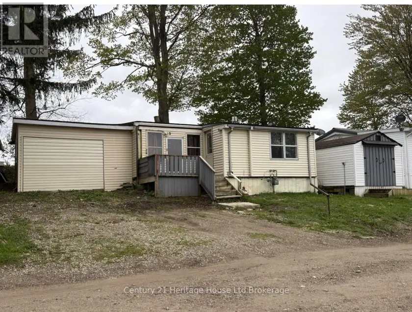 Detached at 5 HILLCREST - 596101 OXFORD 59 HIGHWAY, East Zorra-Tavistock