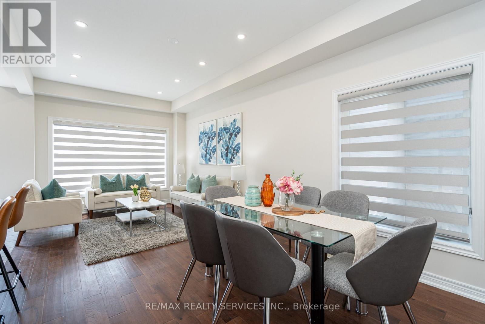 Semi-Detached/Link at 7 BAKER LANE, Brant