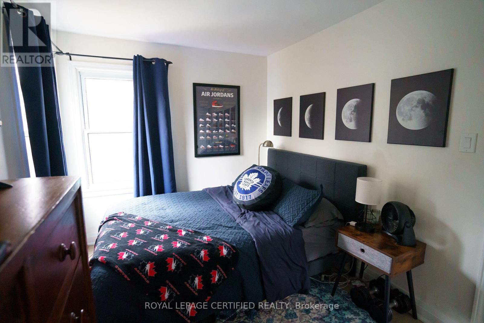 Detached at 93 GRASS AVENUE, St. Catharines