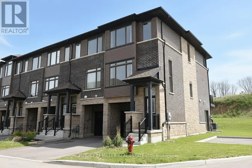 Townhouse at 62 - 120 COURT DRIVE, Brant (Paris)