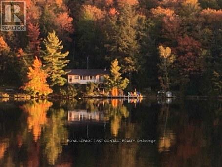 Detached at 10 HEALEY LAKE ROAD, The Archipelago