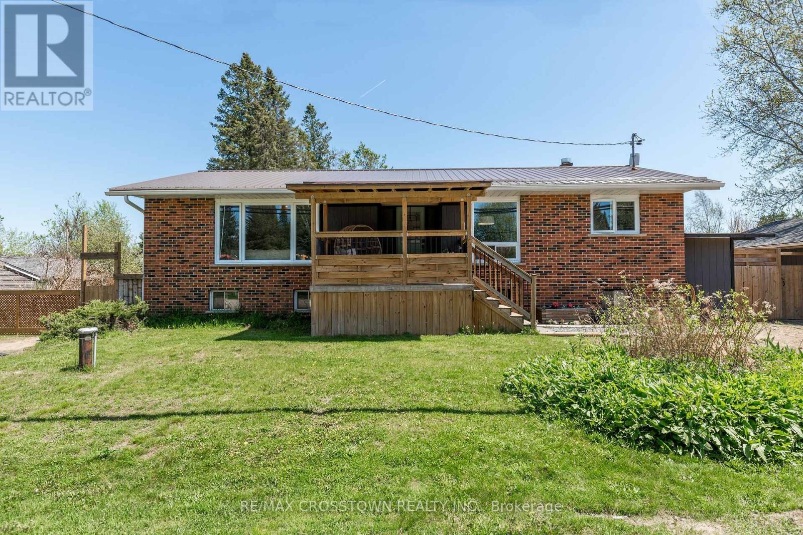 Detached at 163 MAIN STREET, Perry (Novar)