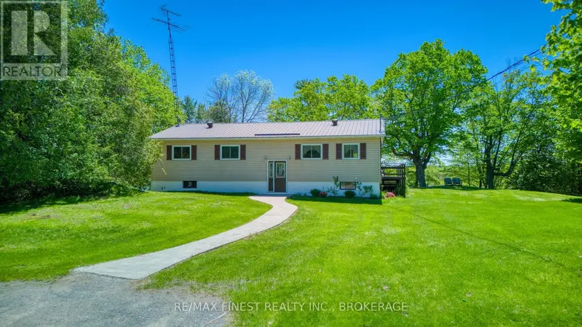 Detached at 1182 CLEMENT ROAD, Frontenac