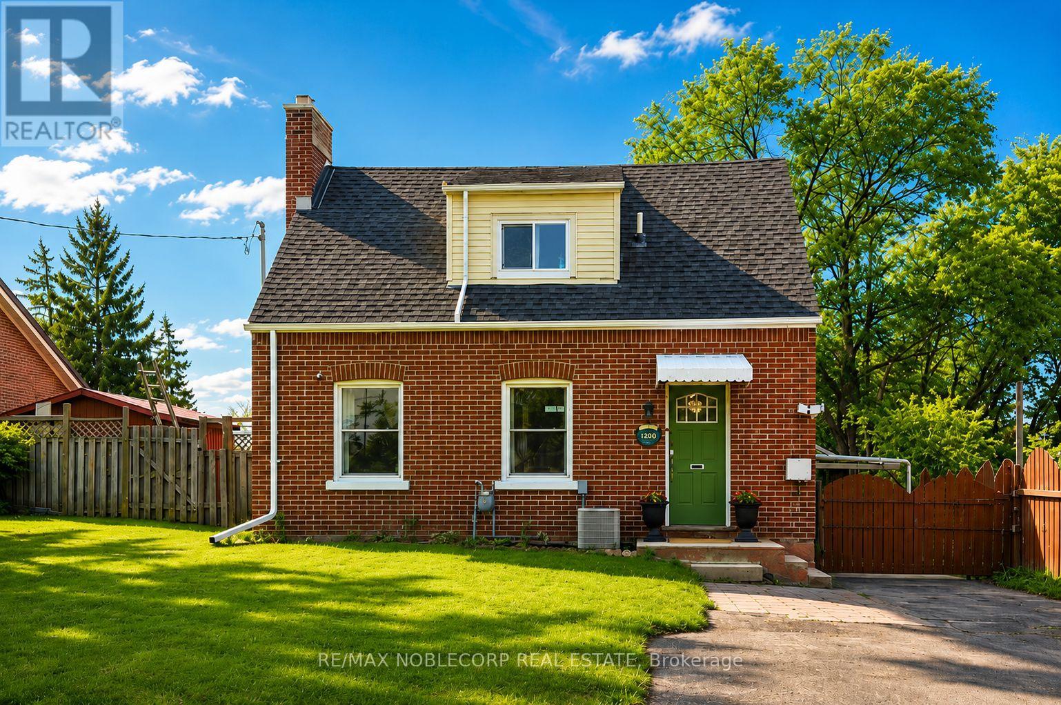 Detached at 1790 KING STREET E, Cambridge