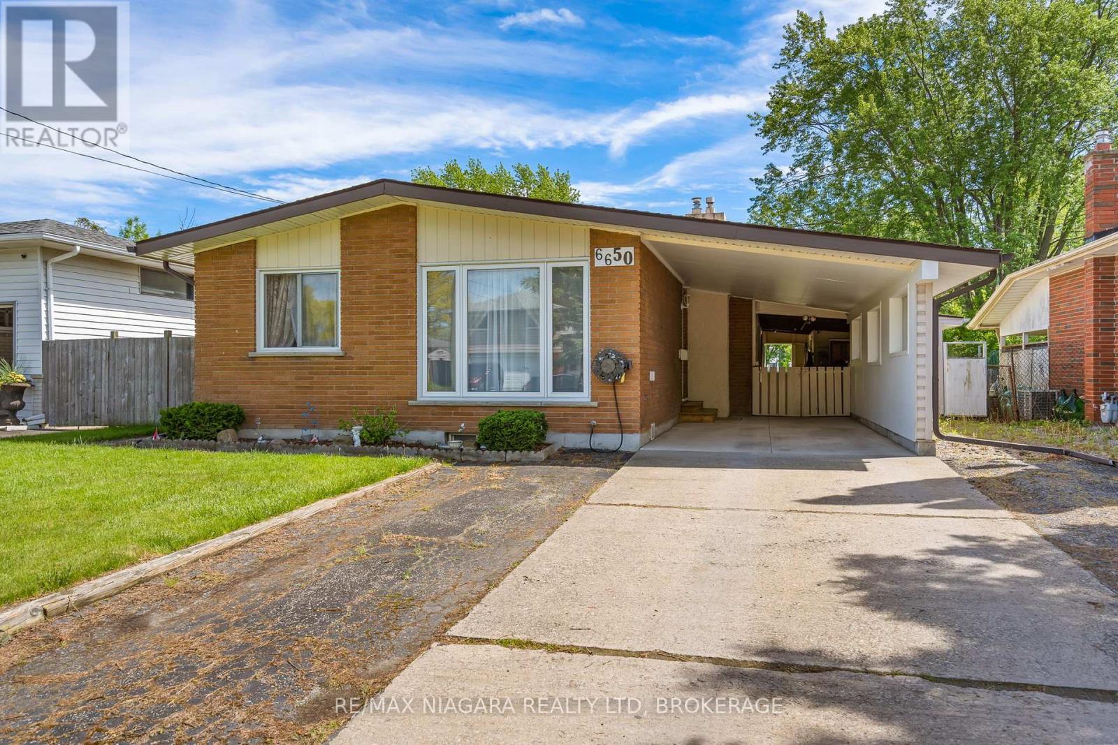Detached at 6650 HAWKINS STREET, Niagara Falls