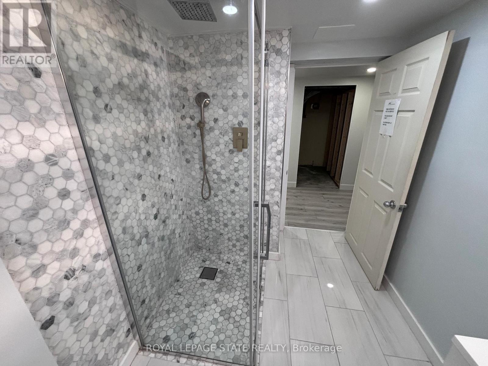 Detached at 3 GOVERNOR SIMCOE DRIVE, St. Catharines