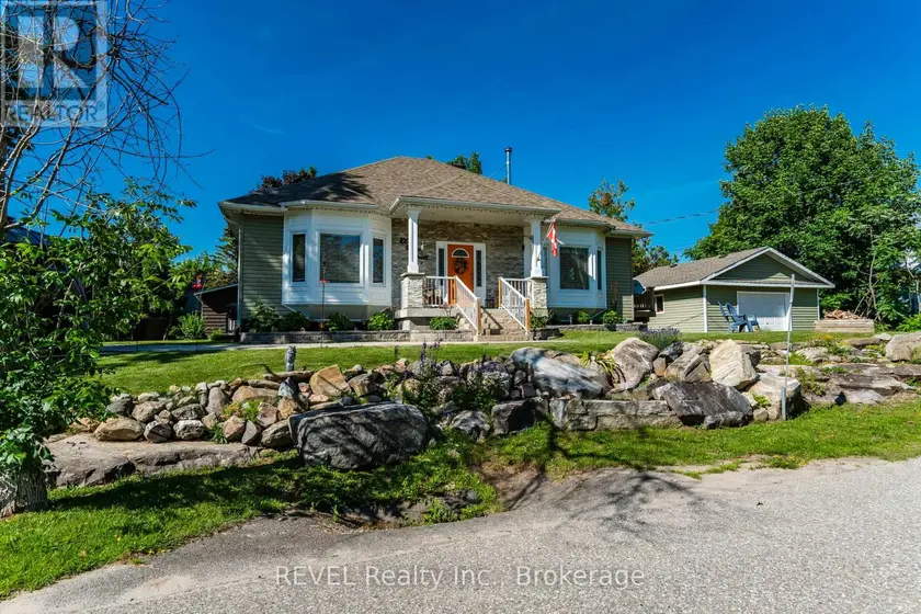 Detached at 1006 RIVER STREET, Muskoka Lakes (Medora)