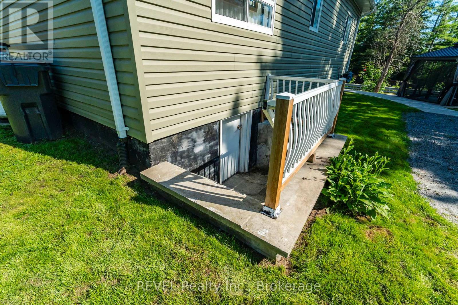 Detached at 1006 RIVER STREET, Muskoka Lakes
