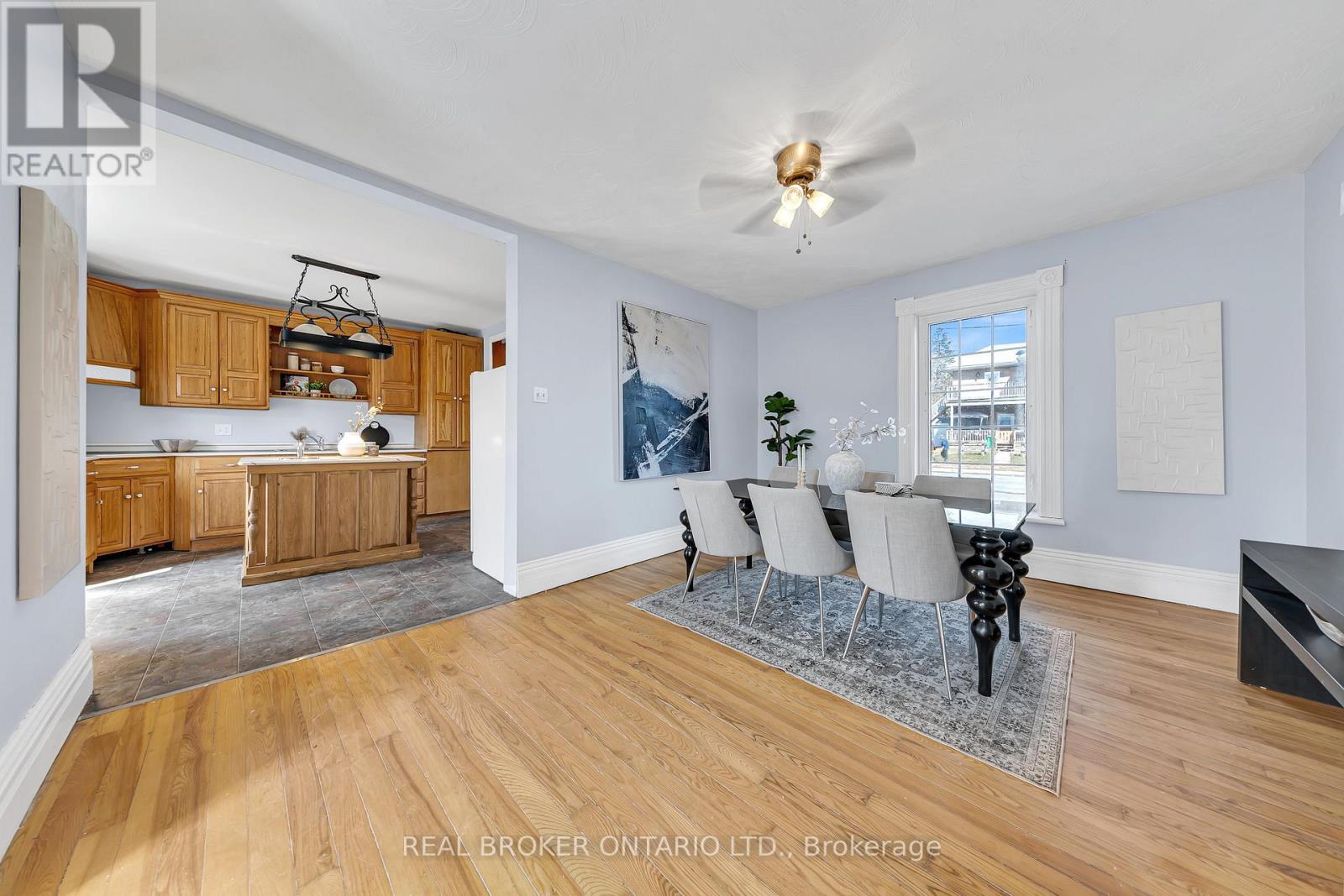 Detached at MAIN - 52 VICTORIA AVENUE N, Peterborough