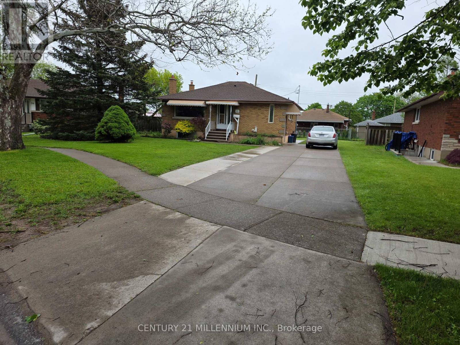 Detached at BSMT - 32 STEWART AVENUE, Thorold (Thorold Downtown)