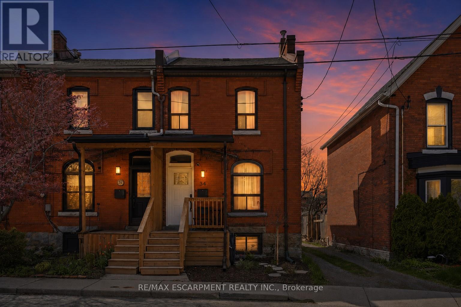 Semi-Detached/Link at 34 BAILLIE STREET, Hamilton