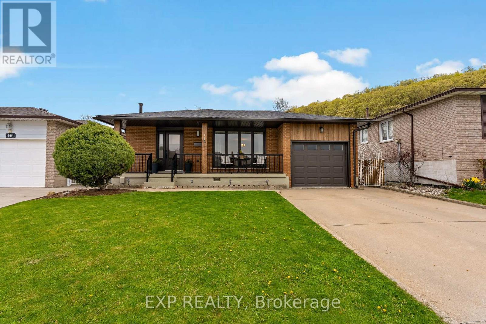 Detached at 142 MARCELLA CRESCENT, Hamilton (Gershome)