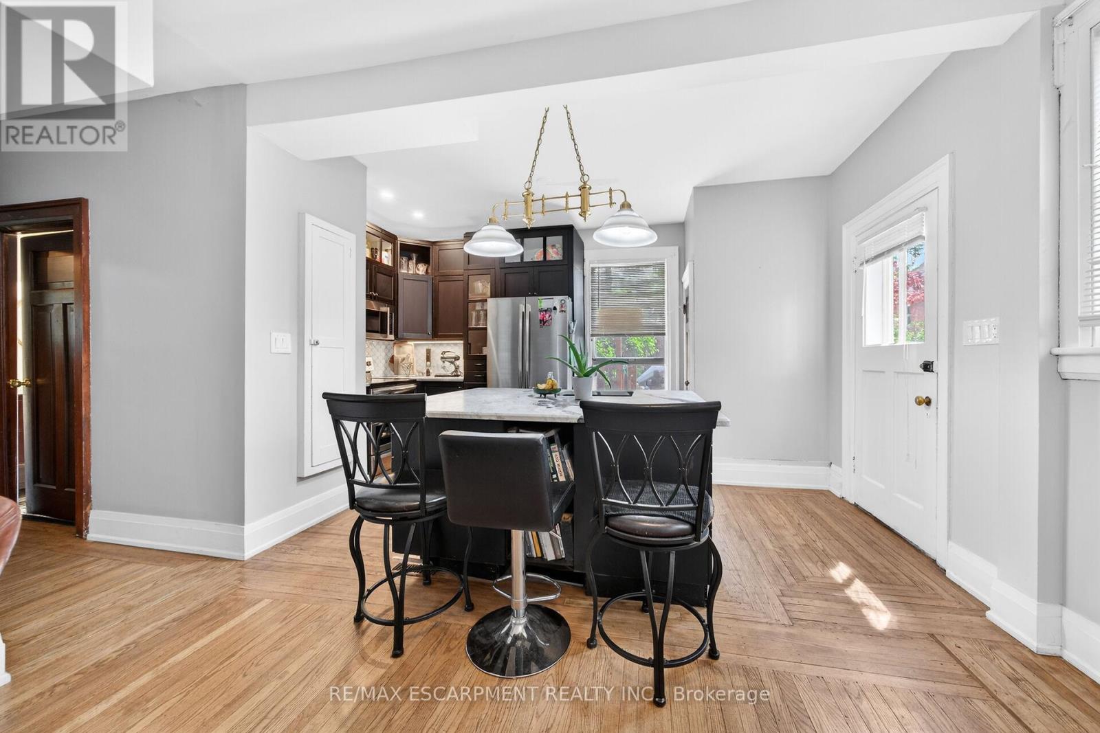 Detached at 40 FAIRLEIGH CRESCENT, Hamilton