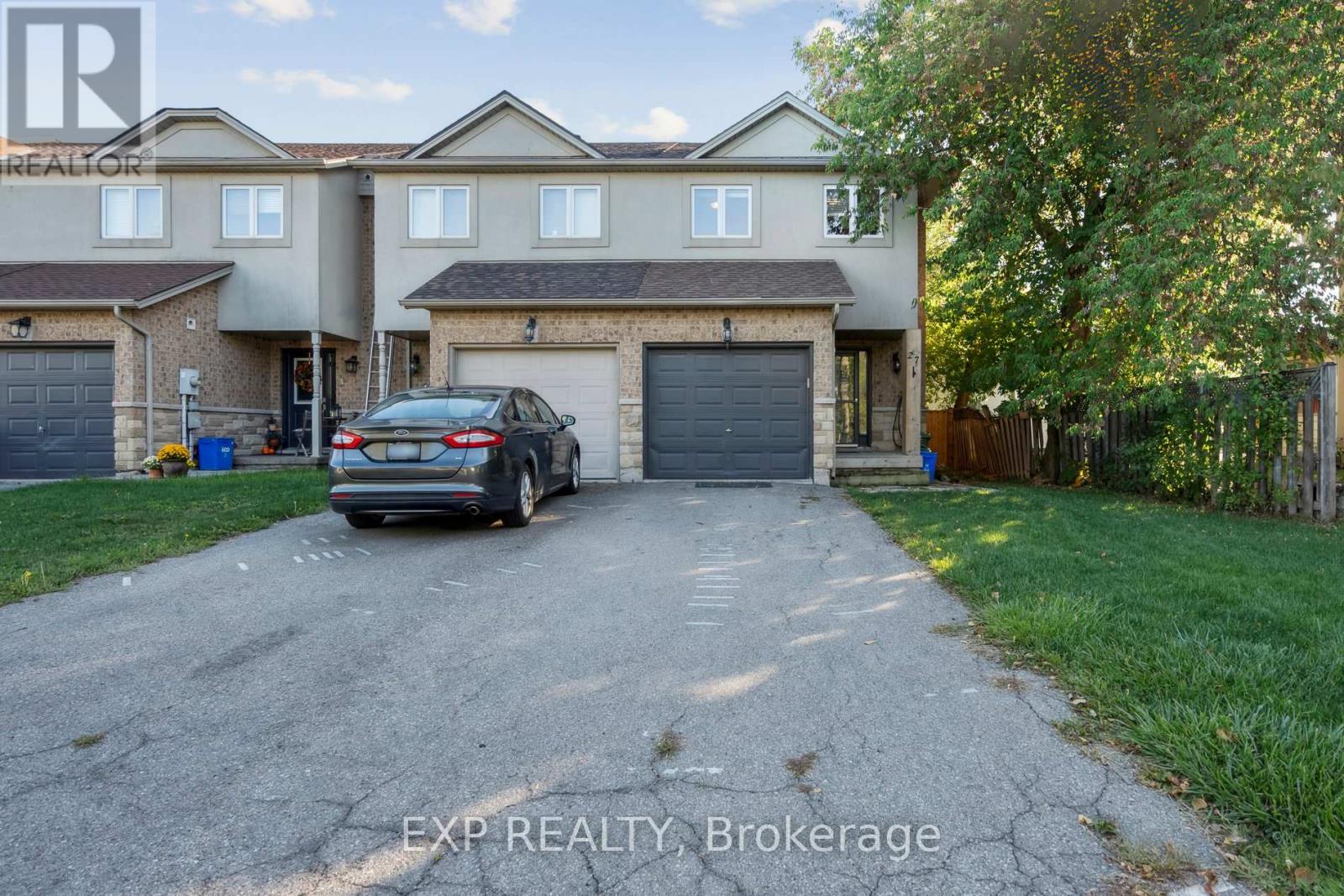 Townhouse at 27 PETTIT STREET, Hamilton (Stoney Creek)