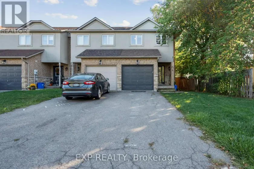 Townhouse at 27 PETTIT STREET, Hamilton