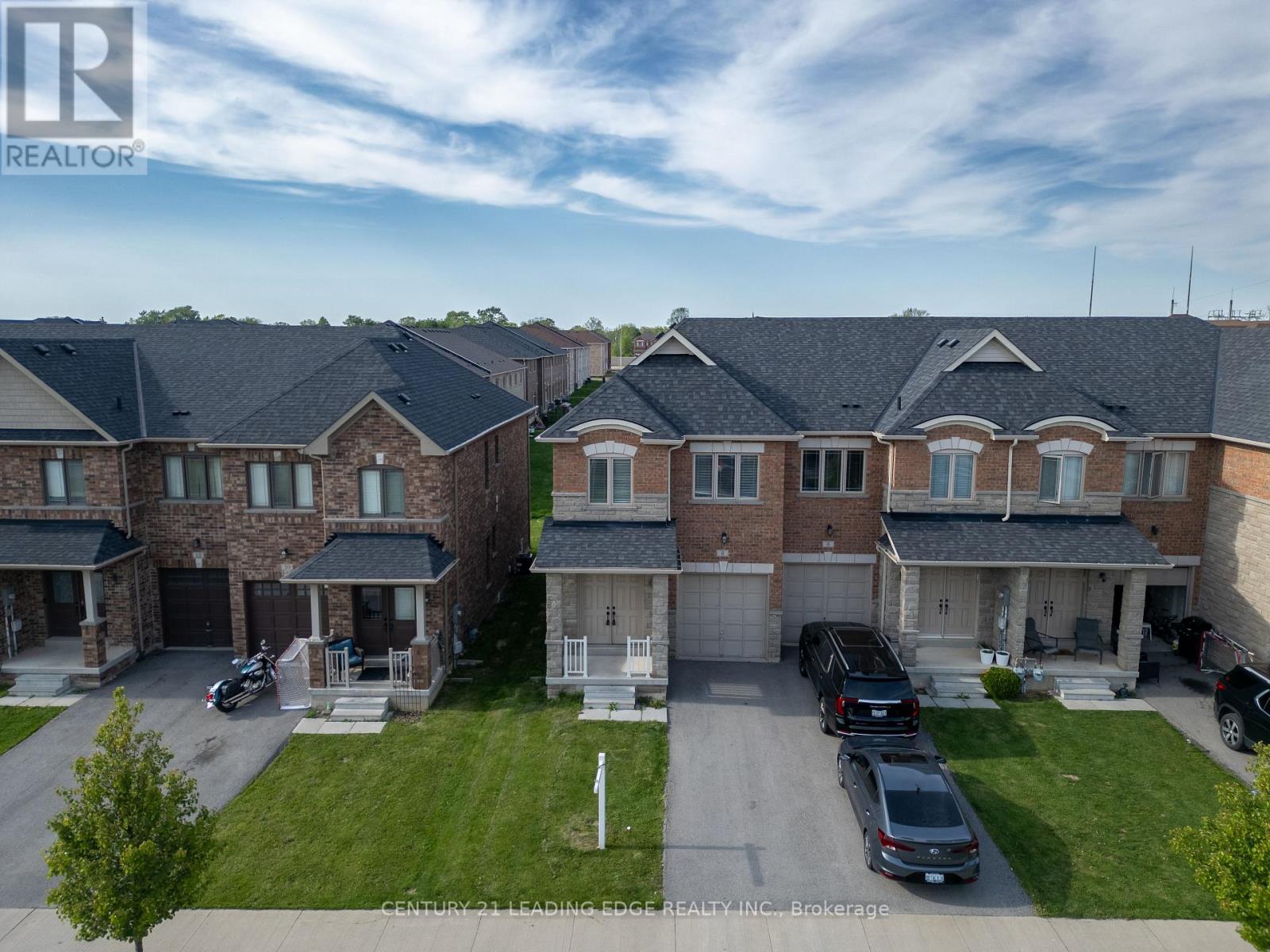 Townhouse at 8 BRUTON STREET, Thorold
