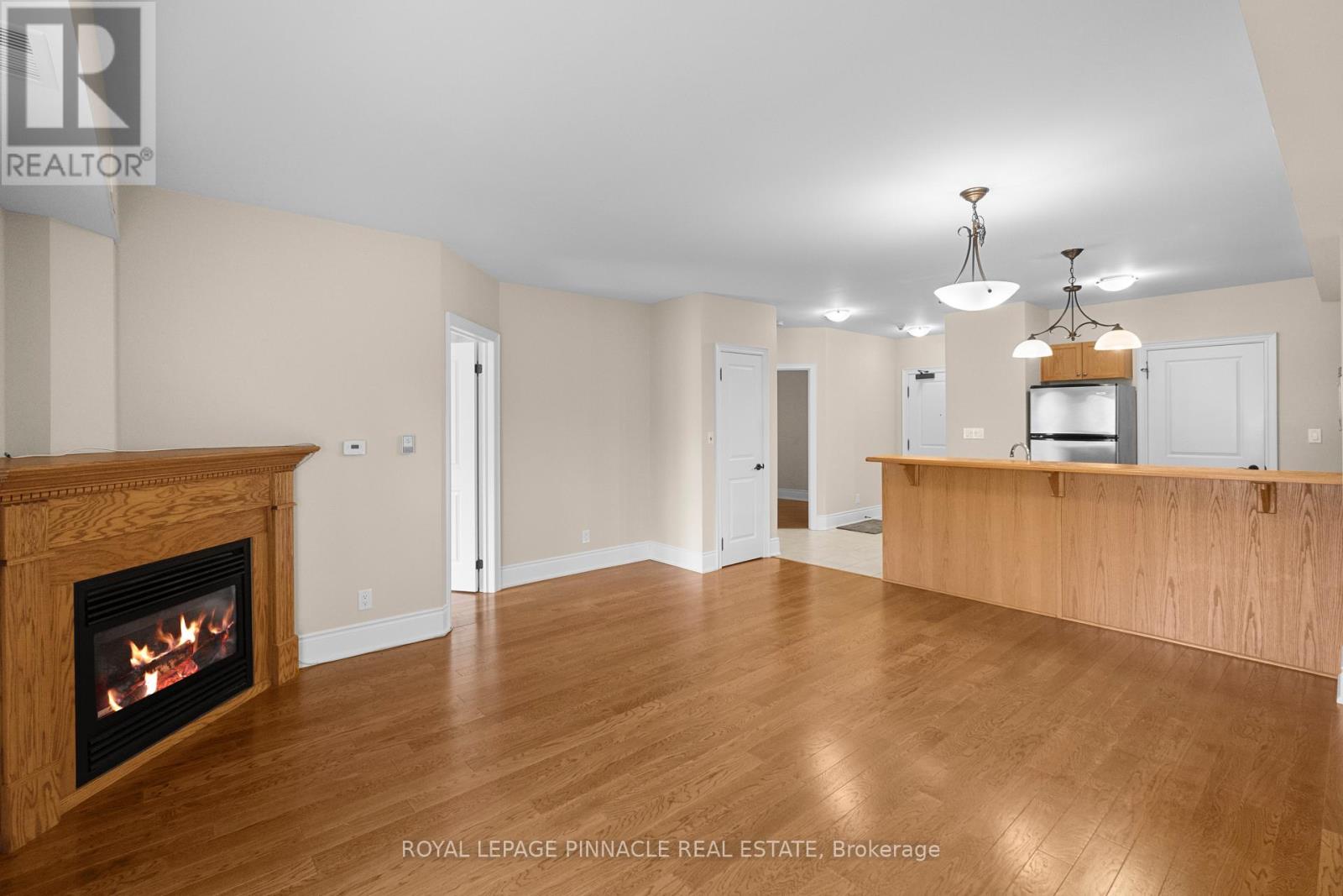 Apartment at 404 - 391 JAMES STREET W, Gravenhurst