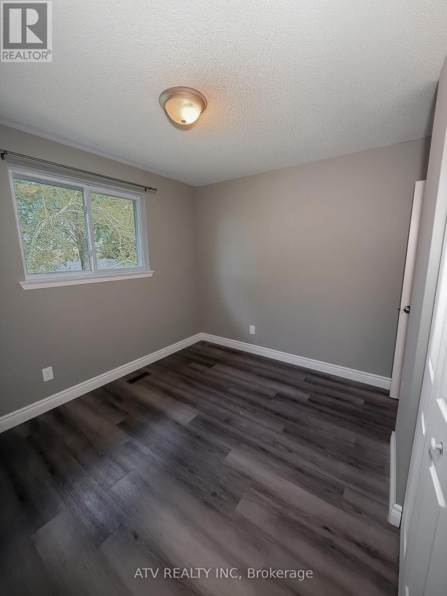 Detached at 80 KIPLING CRESCENT, Woodstock
