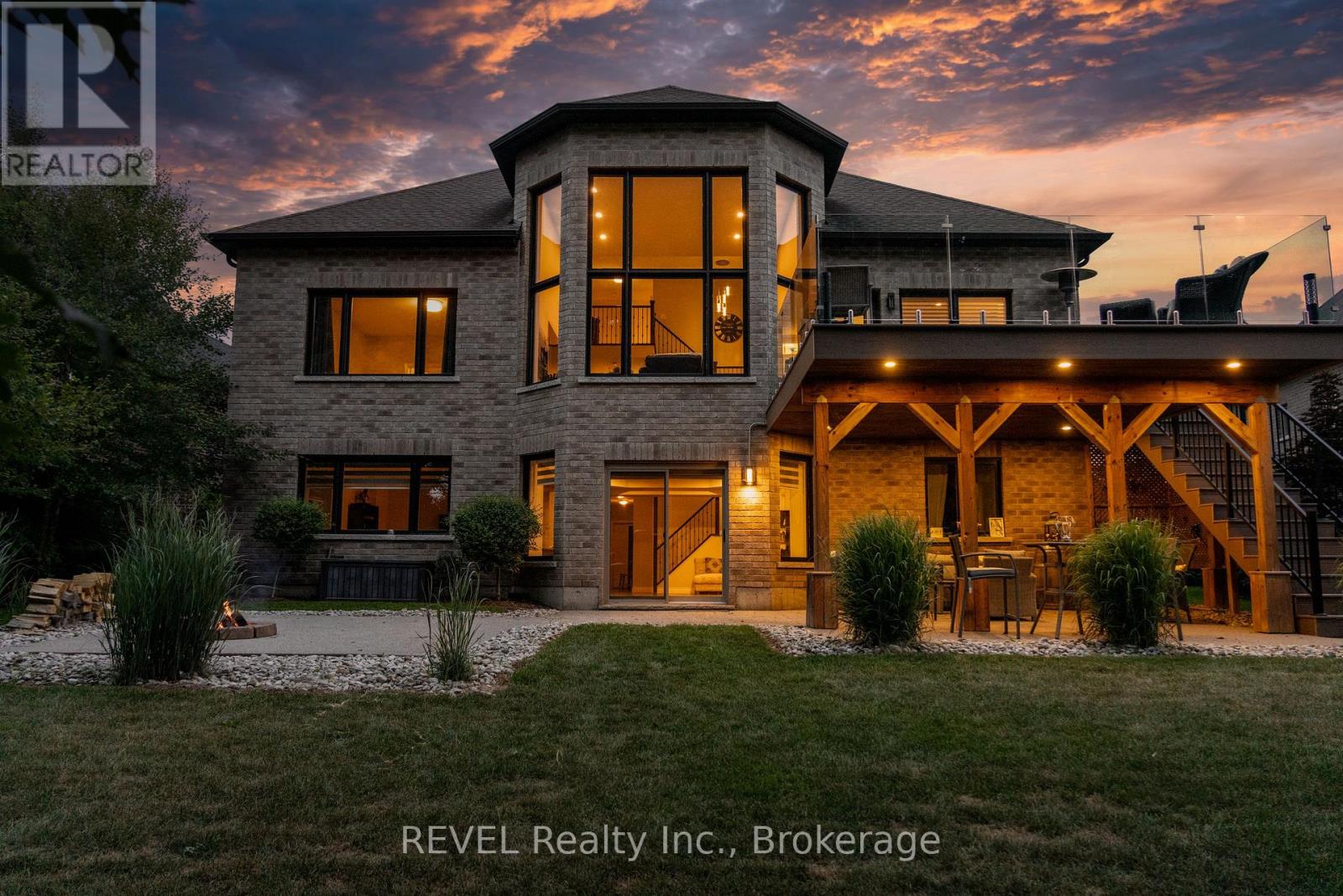 Detached at 46 PHILMORI BOULEVARD, Pelham (Fonthill)
