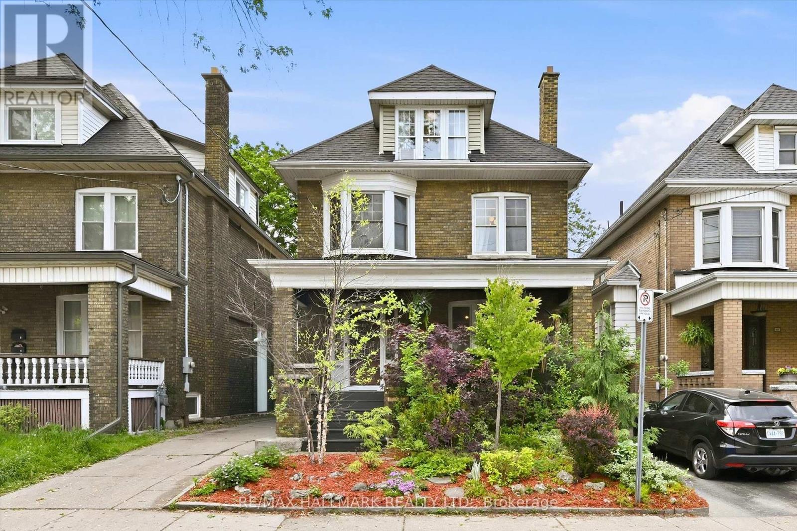 Detached at 102 CARRICK AVENUE, Hamilton (Stipley)