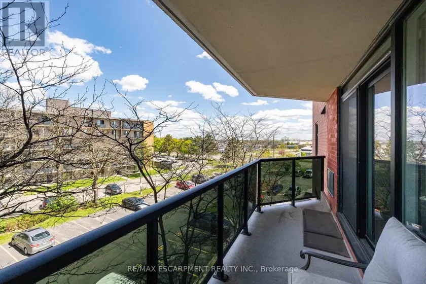 Apartment at 401 - 9 BONHEUR COURT, Brantford