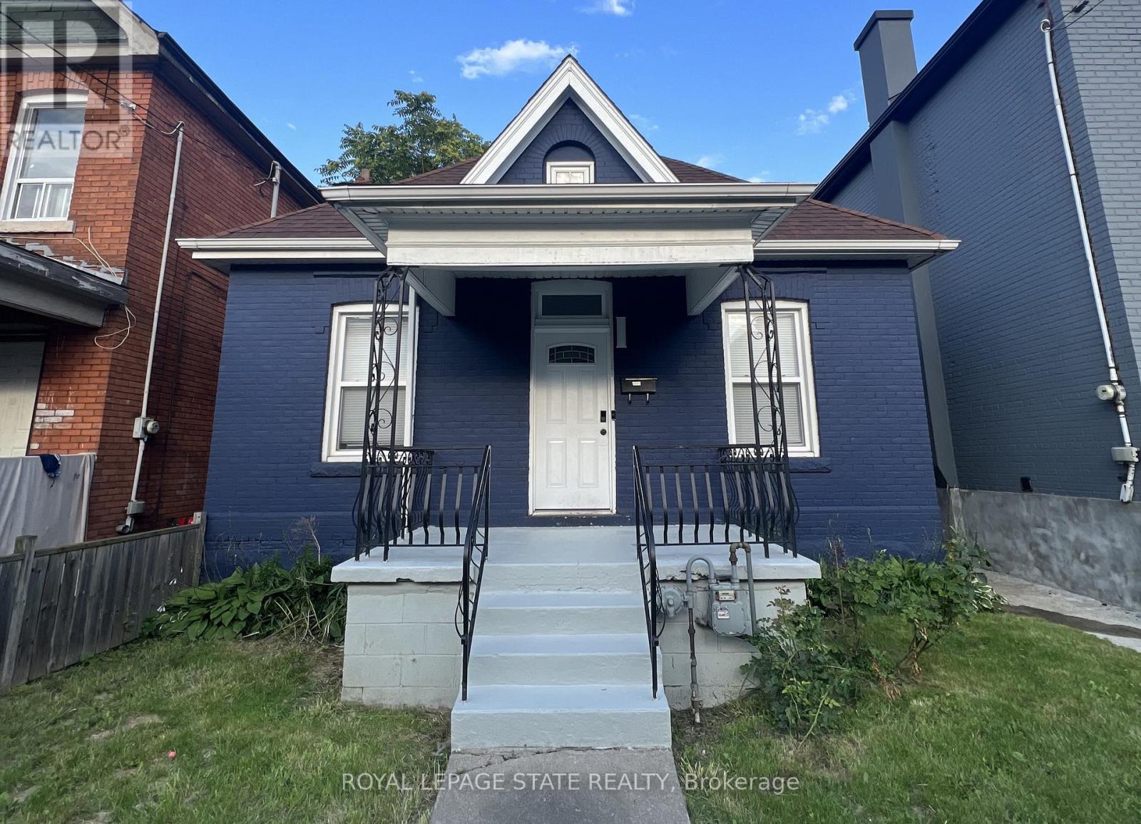 Detached at 44 MADISON AVENUE, Hamilton