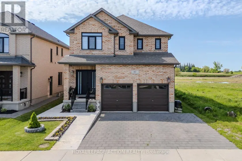 Detached at 87 GRANDVILLE CIRCLE, Brant (Paris)