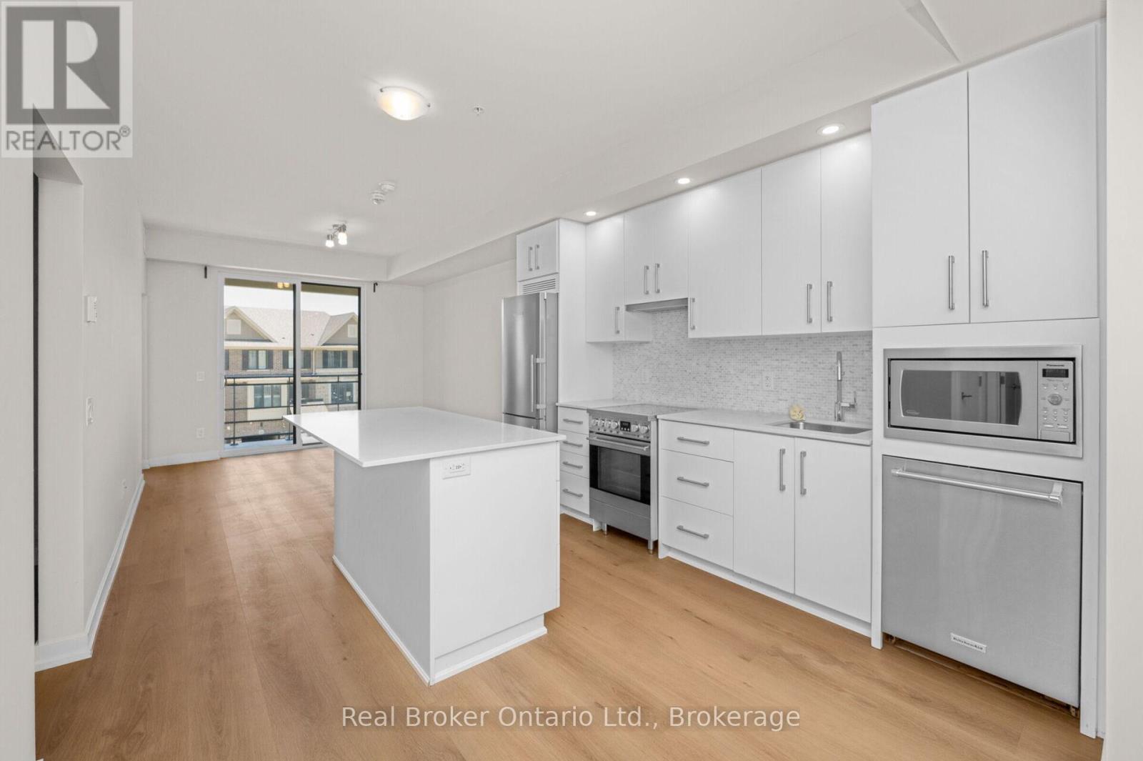 Apartment at 310 - 10 ESPLANADE LANE, Grimsby