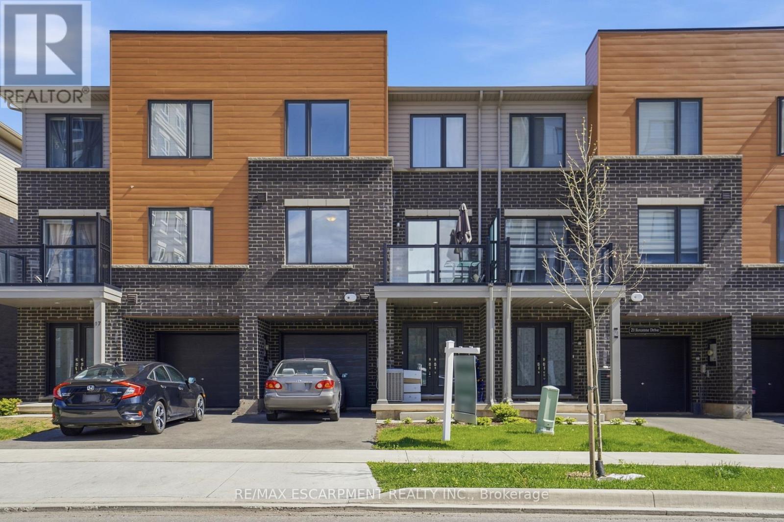 Townhouse at 119 - 19 ROXANNE DRIVE, Hamilton