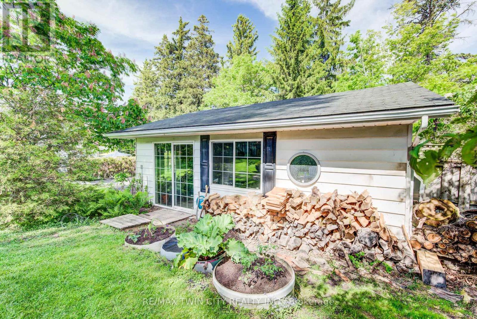 Detached at 1521 BRIDGE STREET, Wilmot