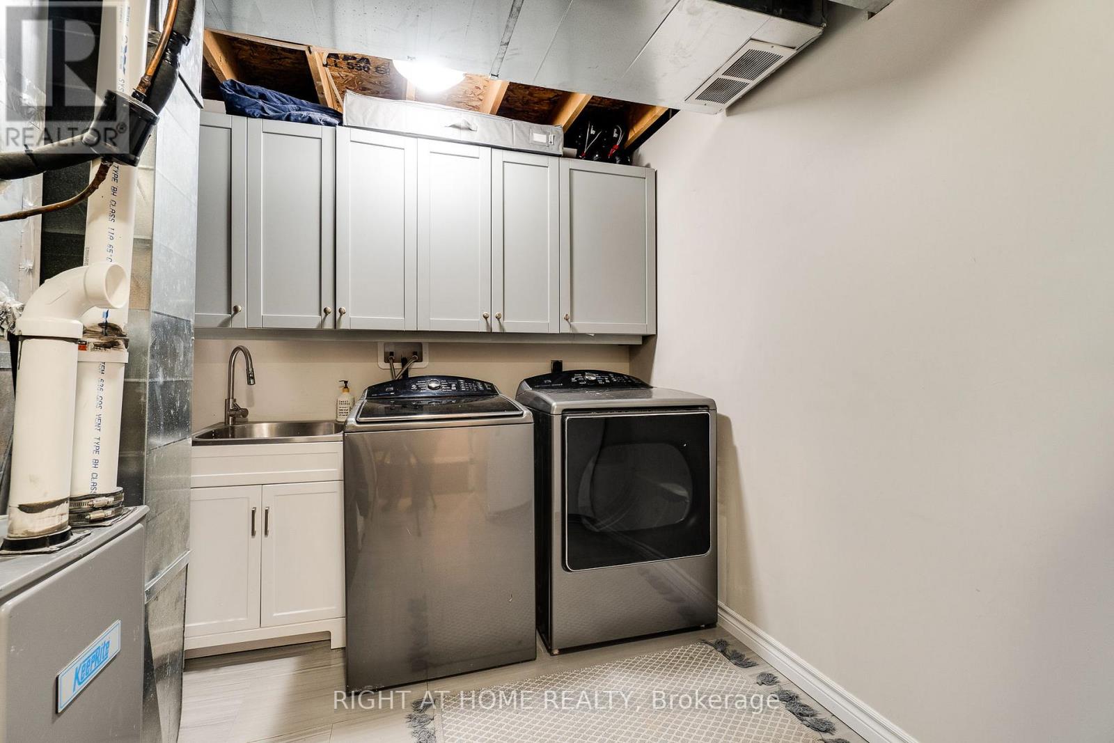 Townhouse at 12 - 70 HIGHGATE DRIVE, Hamilton