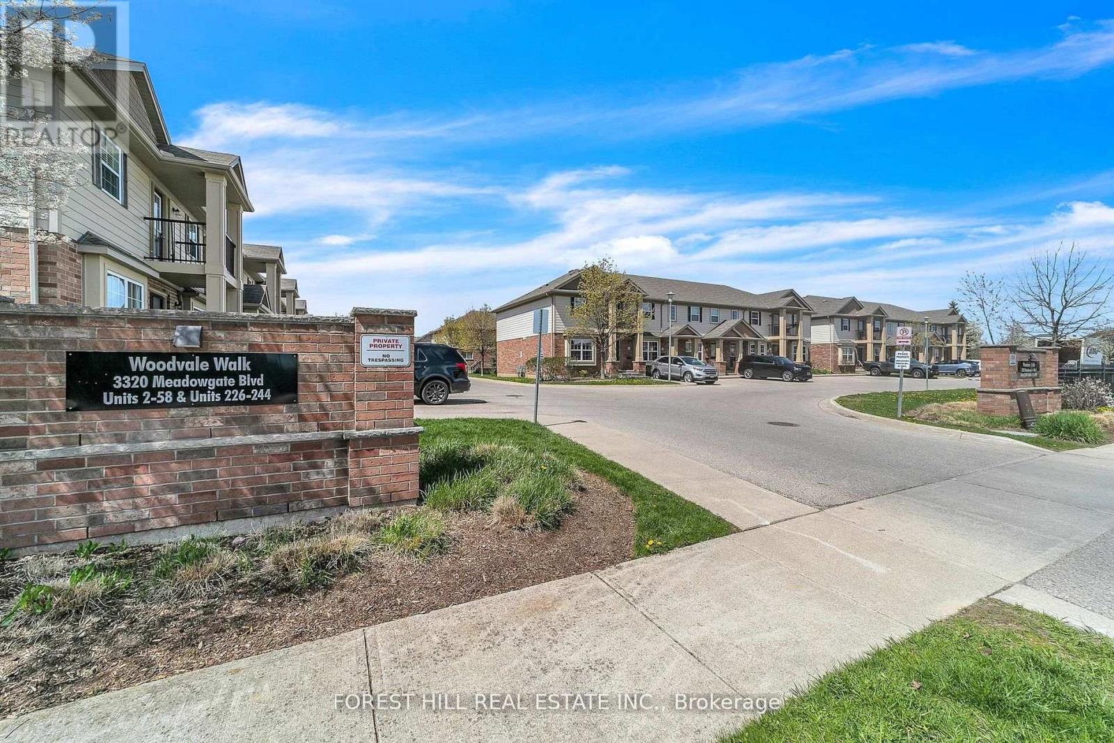 Townhouse at 134 - 3320 MEADOWGATE BOULEVARD, London