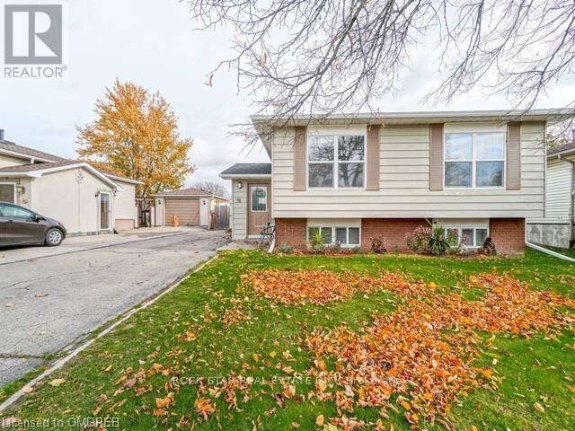 Detached at UPPER - 78 BILLINGTON CRESCENT, Hamilton