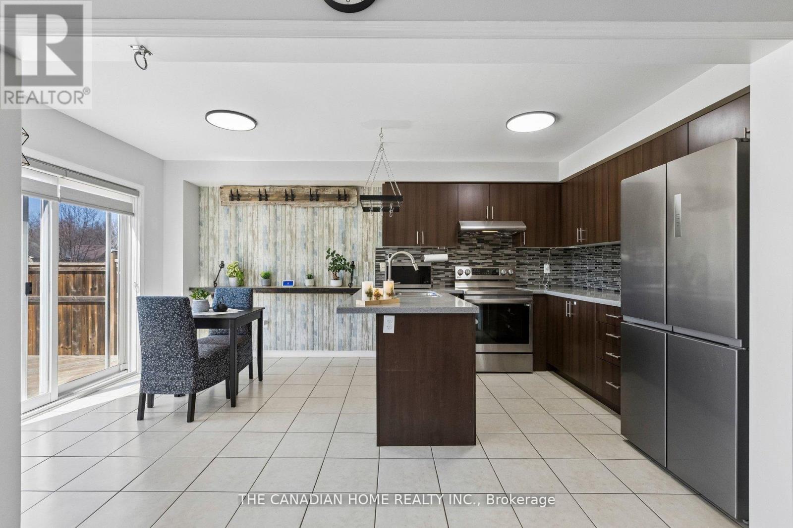 Detached at 18 MERRITT LANE, Brantford