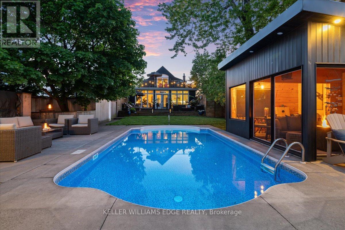 Detached at 573 BEACH BOULEVARD, Hamilton
