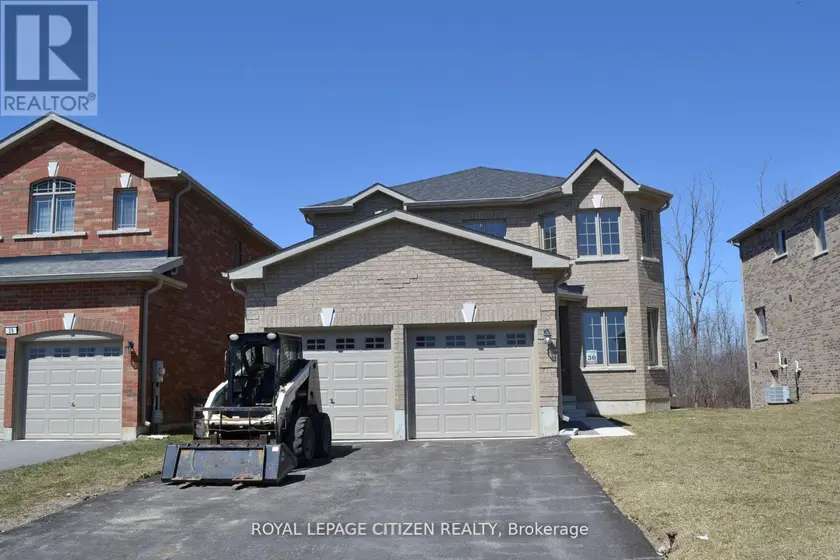 Detached at 41 CAREW BOULEVARD, Kawartha Lakes (Lindsay)