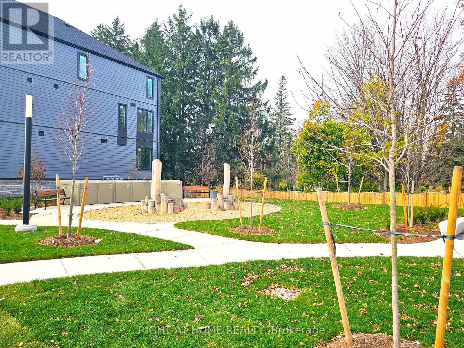 Townhouse at 114 - 708 WOOLWICH STREET, Guelph
