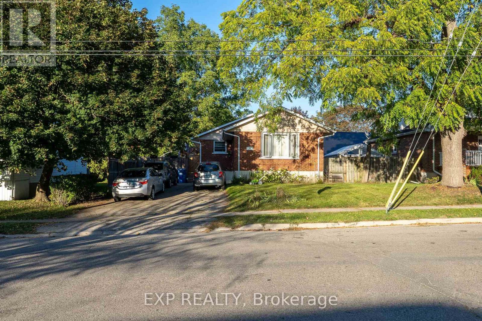 Multiplex at 41 ALMA STREET N, Guelph (Junction/Onward Willow)