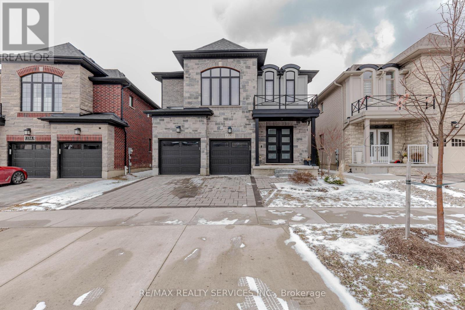 Detached at 130 PONDCLIFFE DRIVE, Kitchener