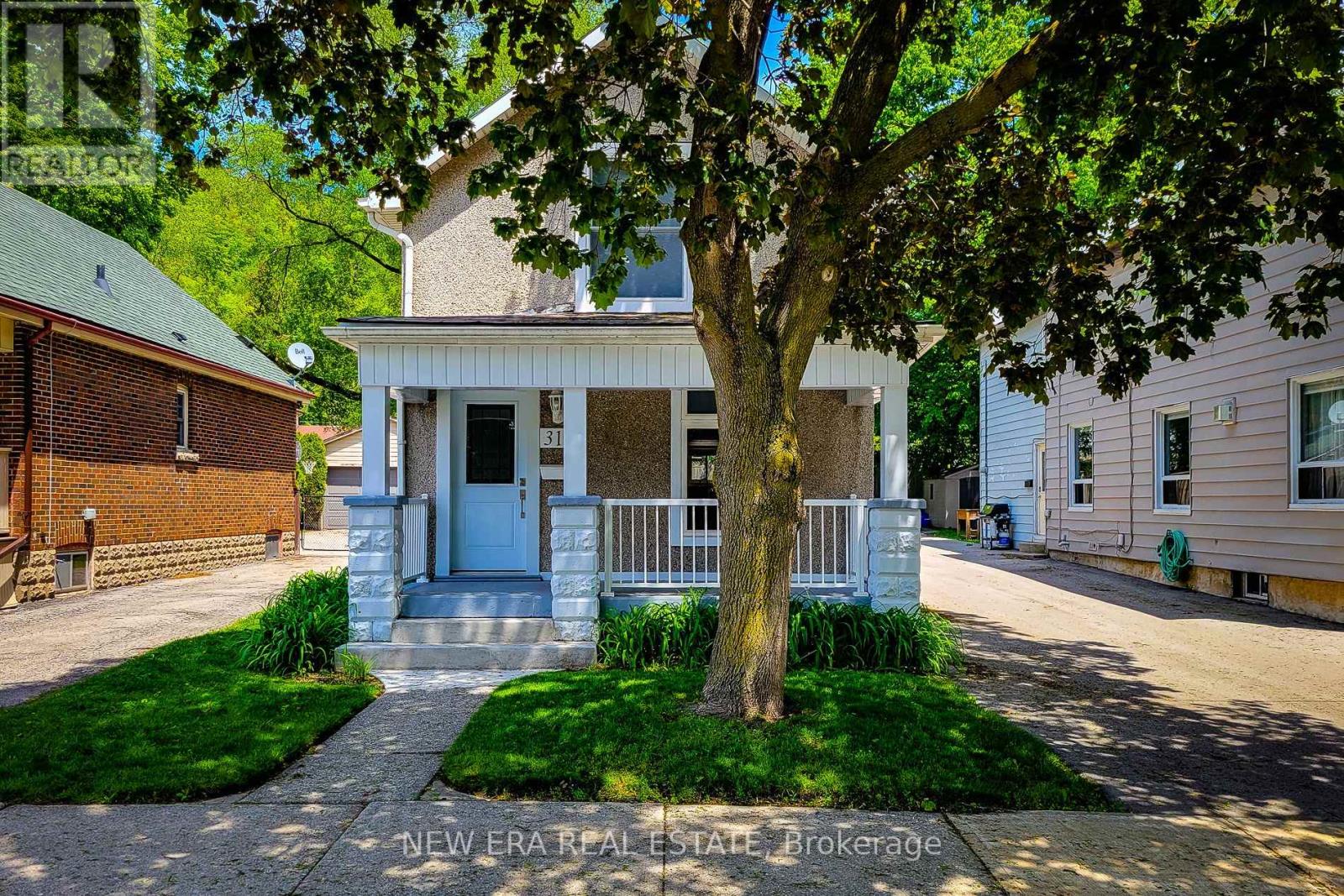 Detached at 319 KING STREET W, Hamilton