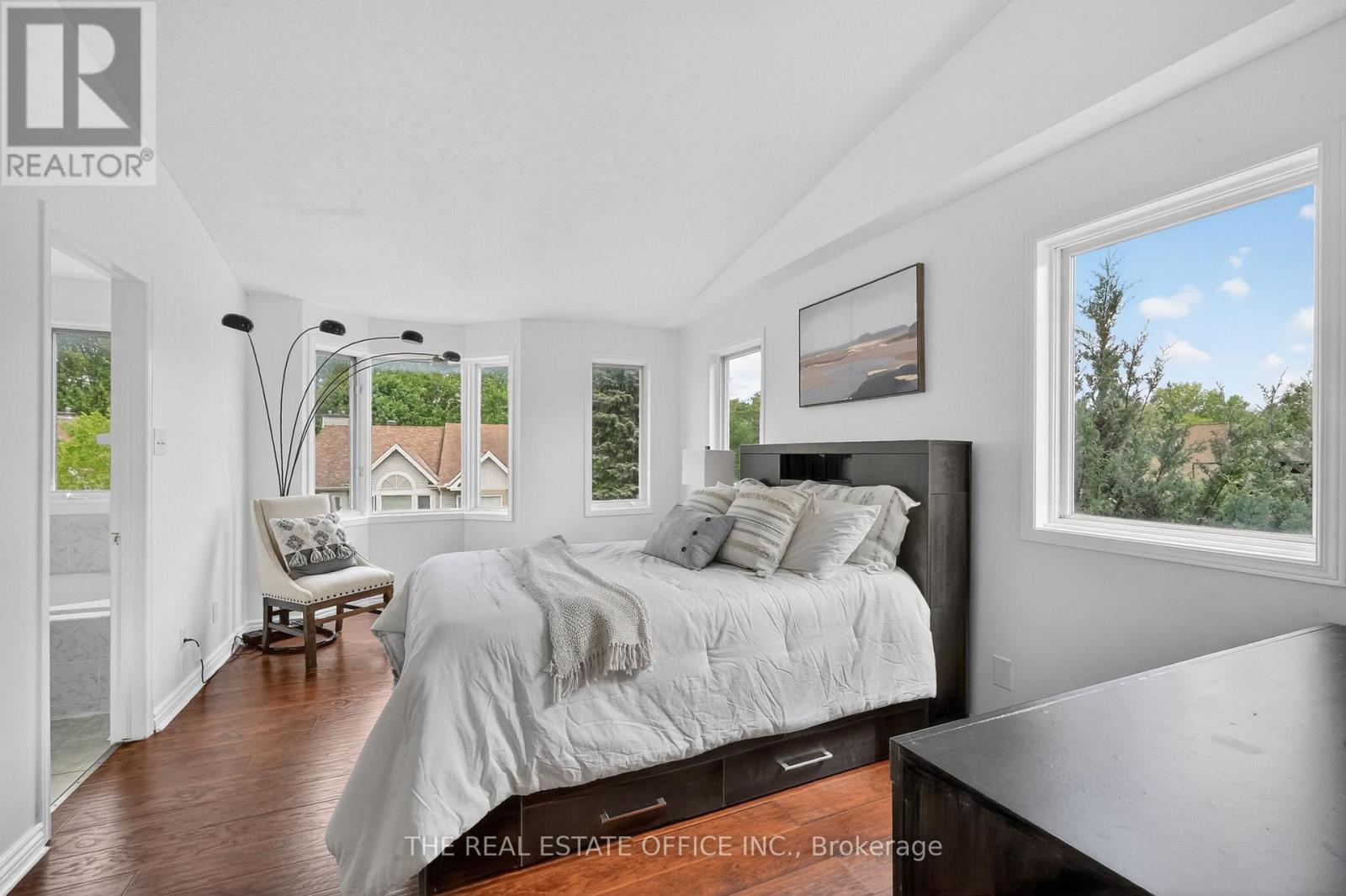 Townhouse at 106 CORSICA PRIVATE, Ottawa