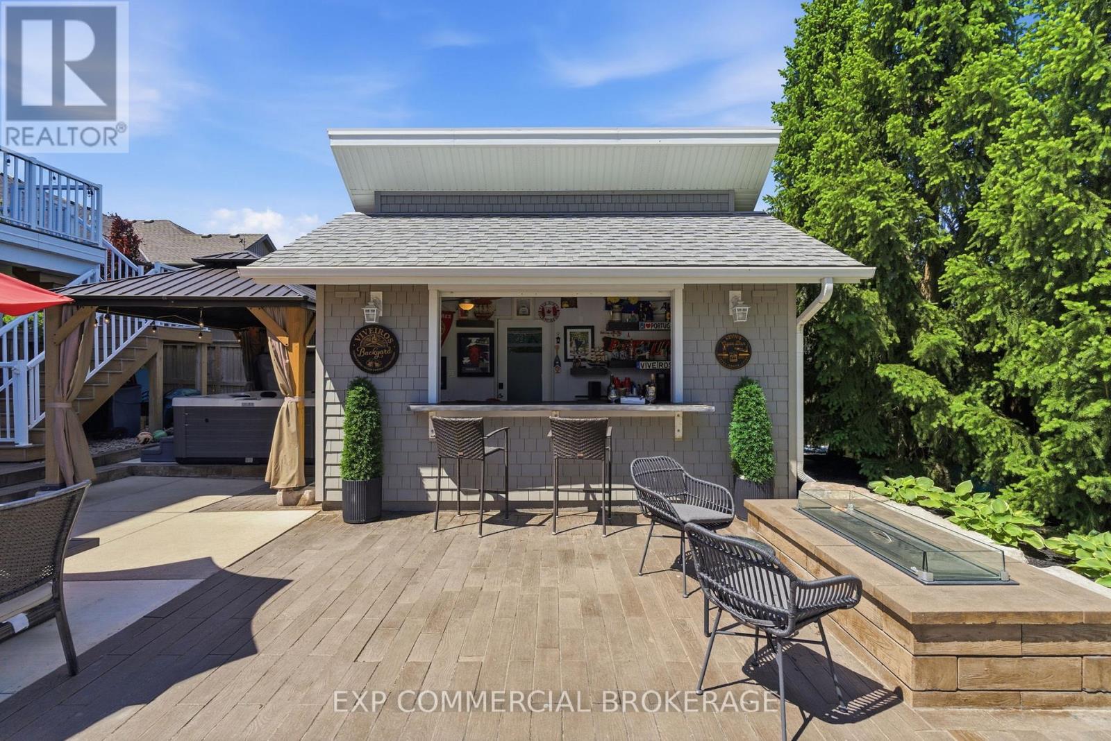 Detached at 132 PARKVIEW DRIVE, Woodstock