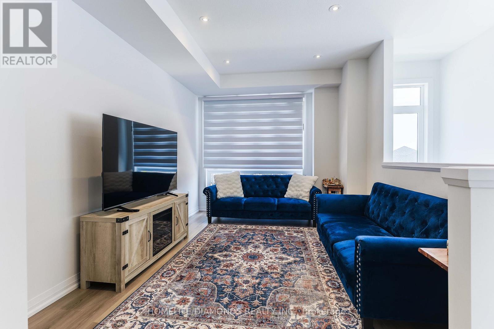 Townhouse at 64 - 55 TOM BROWN DRIVE, Brant