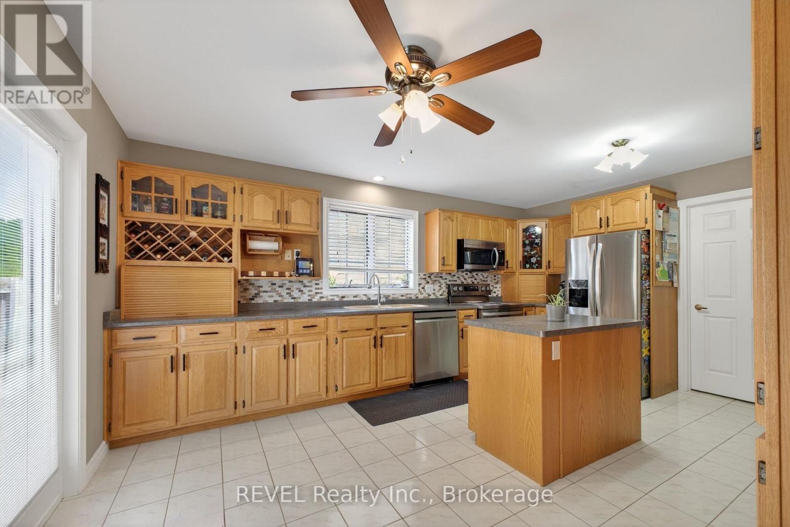 Detached at 149 GREEN POINTE DRIVE, Welland