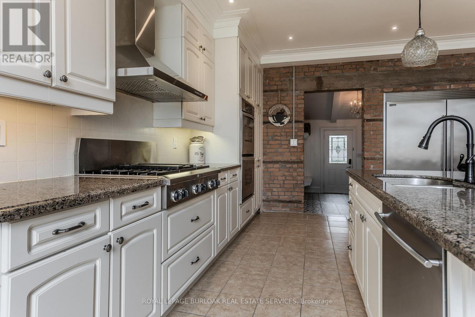 Detached at 351 ROCK CHAPEL ROAD, Hamilton